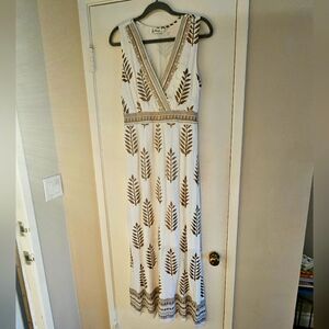 Gorgeous Gold accented dress